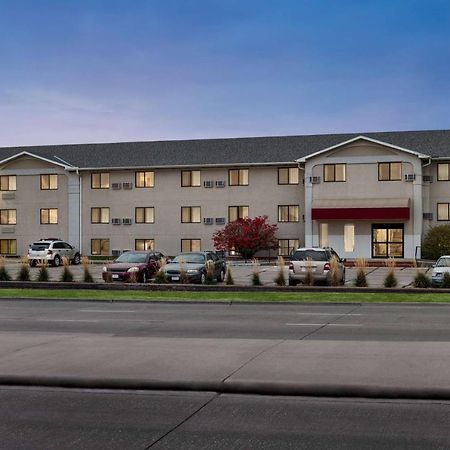 Hotel Super 8 By Wyndham Lincoln North Extérieur photo