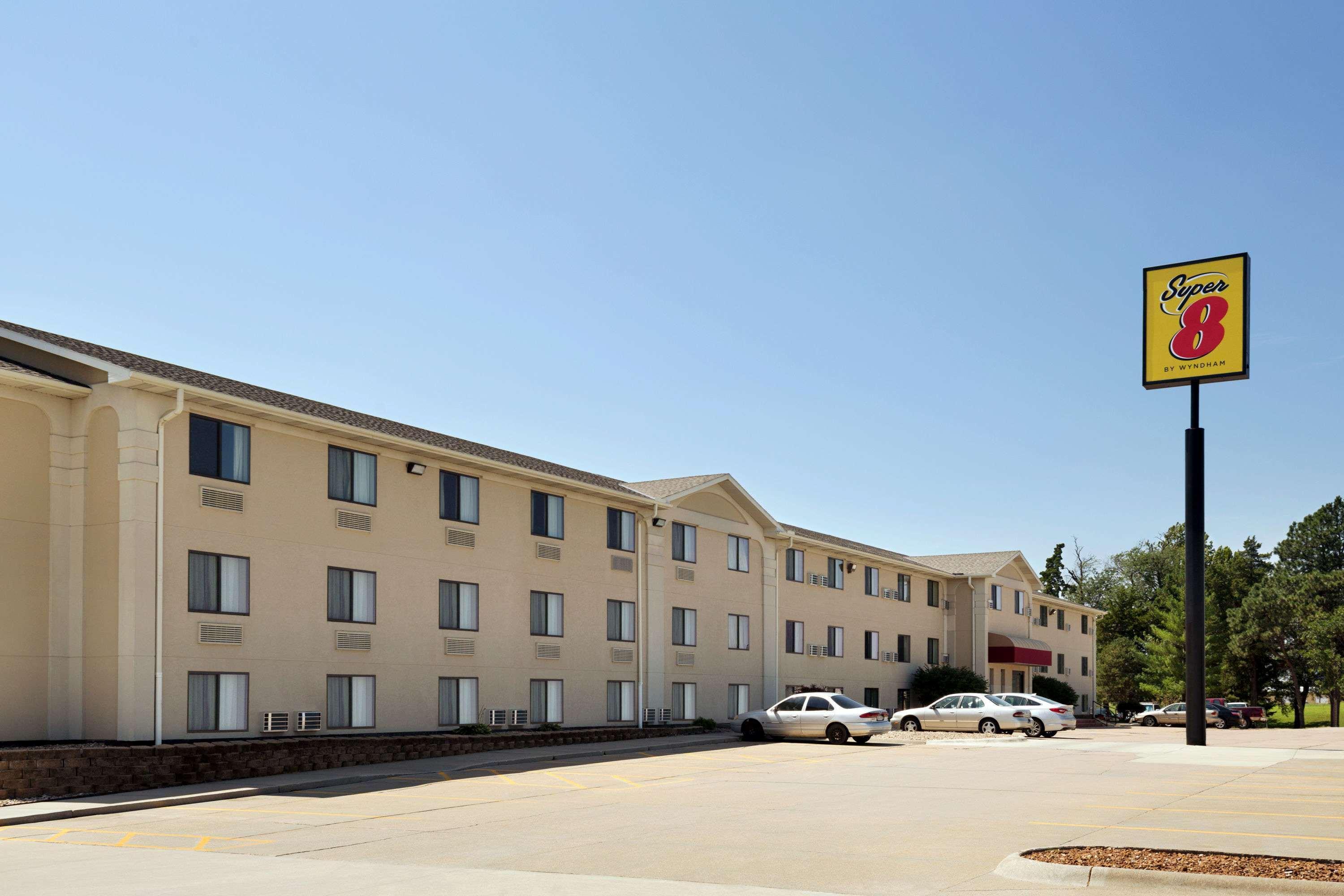 Hotel Super 8 By Wyndham Lincoln North Extérieur photo