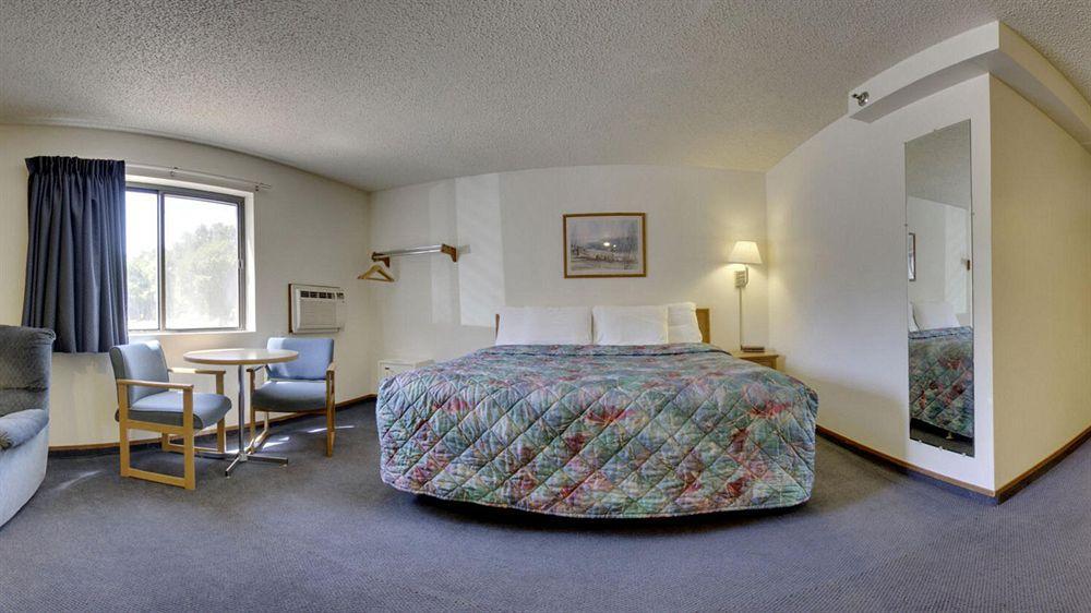 Hotel Super 8 By Wyndham Lincoln North Extérieur photo