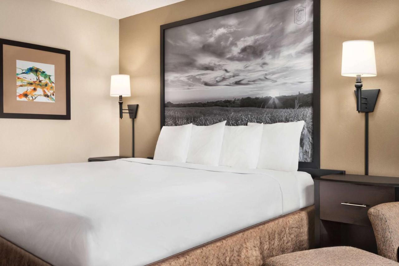 Hotel Super 8 By Wyndham Lincoln North Extérieur photo