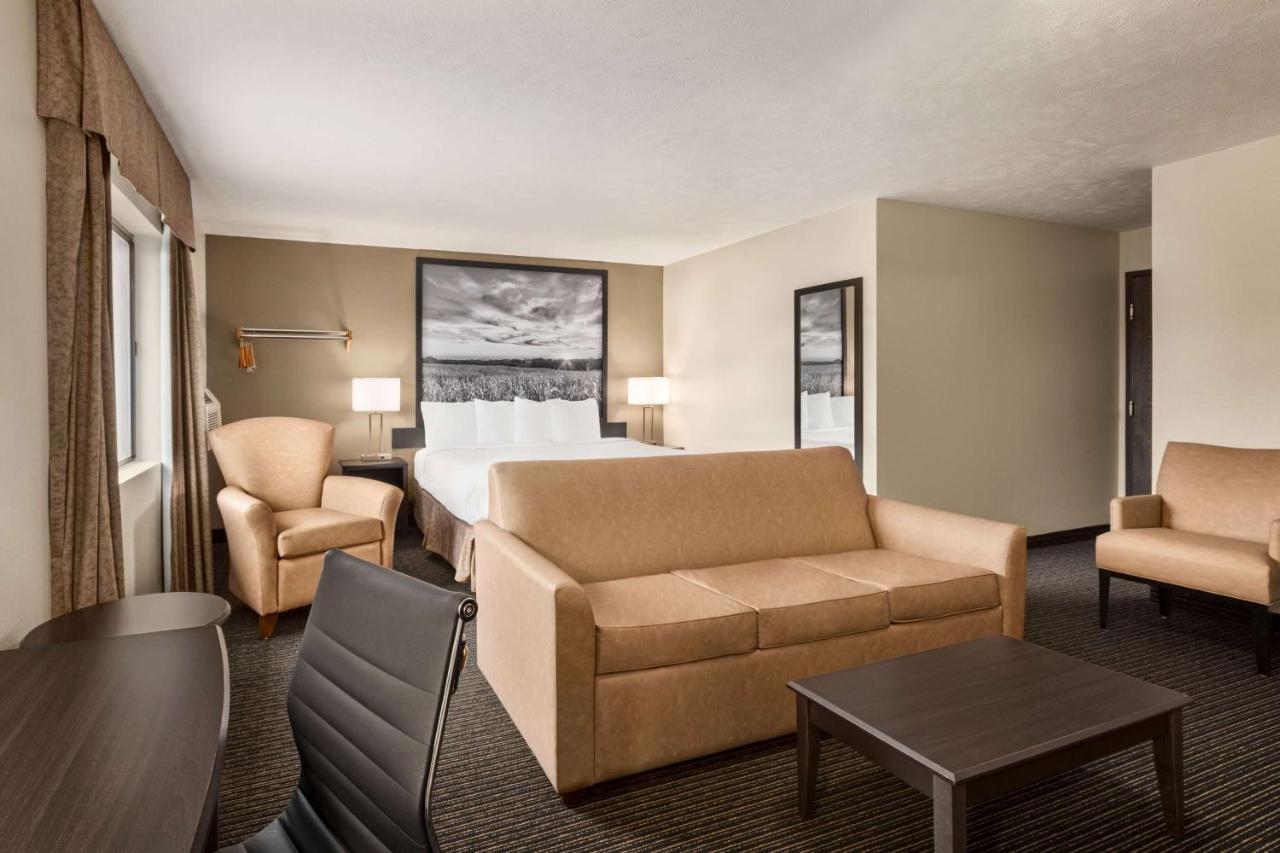 Hotel Super 8 By Wyndham Lincoln North Extérieur photo