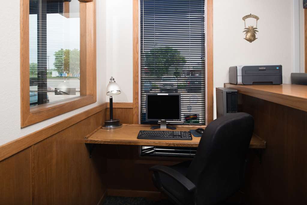 Hotel Super 8 By Wyndham Lincoln North Facilités photo