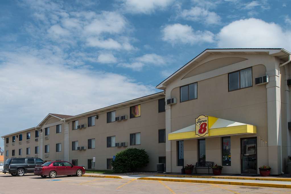 Hotel Super 8 By Wyndham Lincoln North Extérieur photo