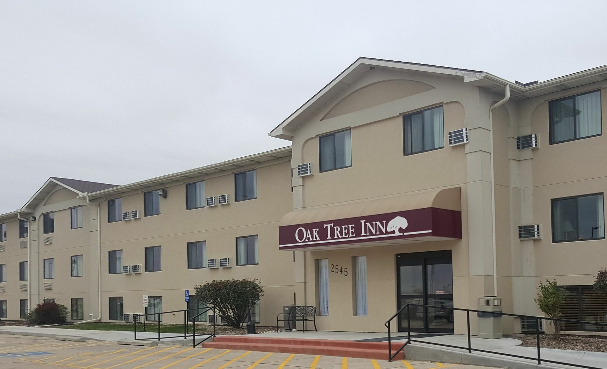 Hotel Super 8 By Wyndham Lincoln North Extérieur photo